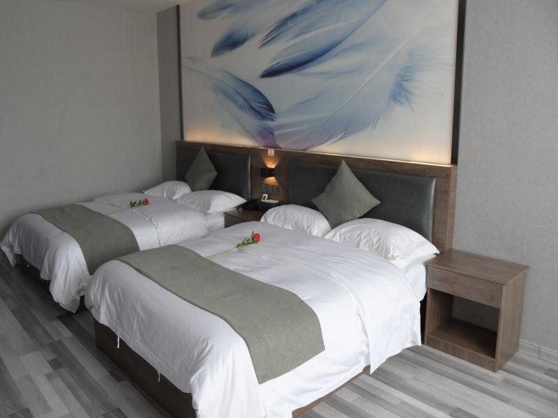 Room at Shell Puyang City Nanle County Coach Station Guangming South Road Hotel, PUYANG