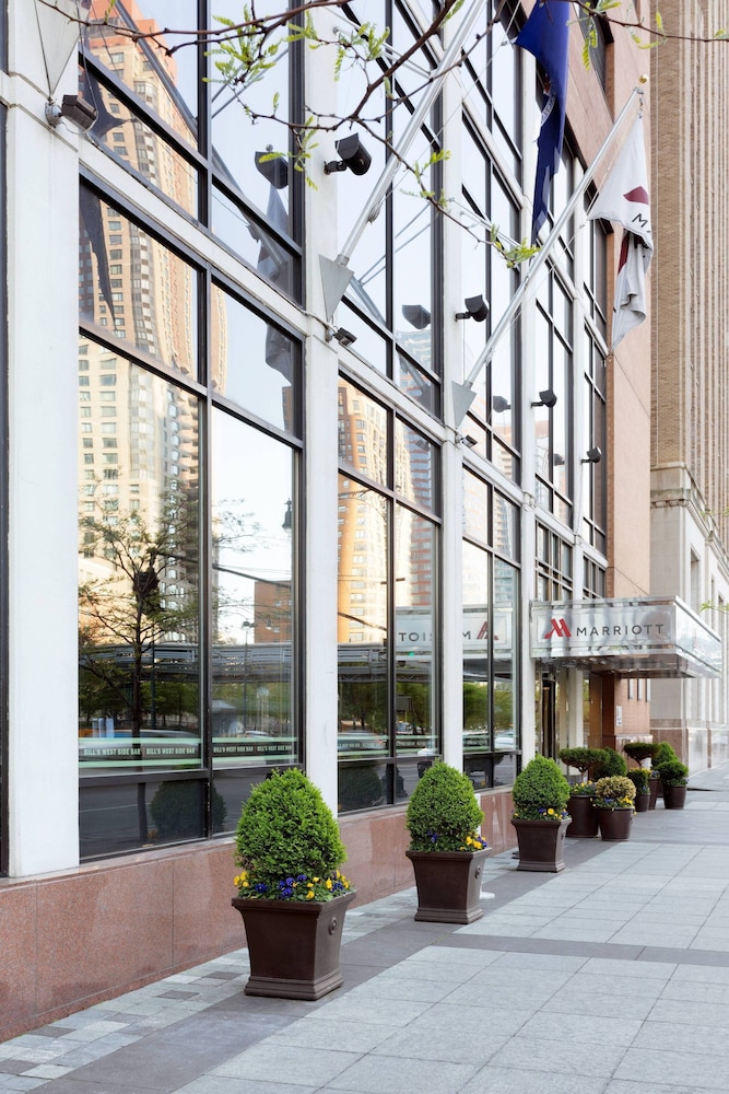 New York Marriott Downtown 3/47
