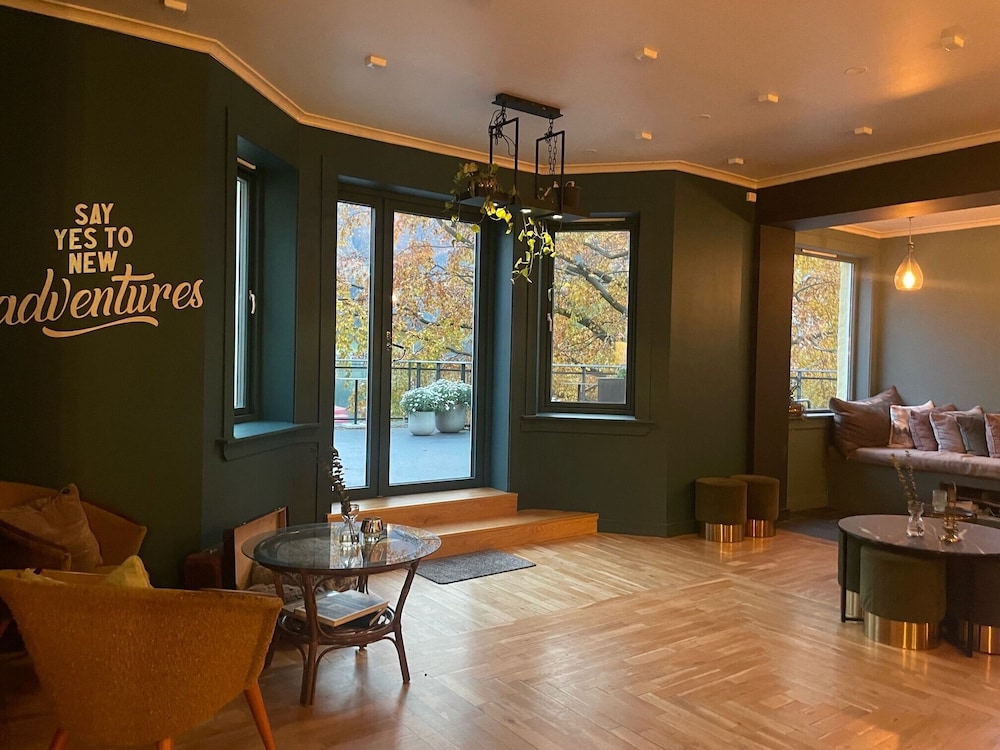 Trolltunga Hotel 29/43