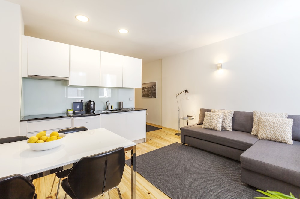 Bo Almada 346 31/50
