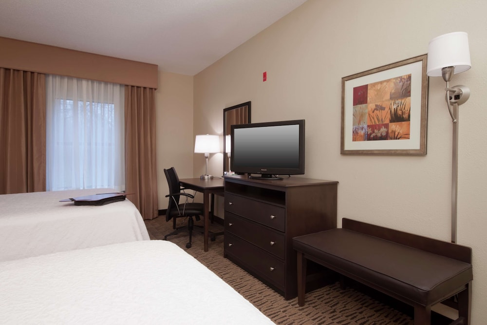 Countryside Inn and Suites 13/28