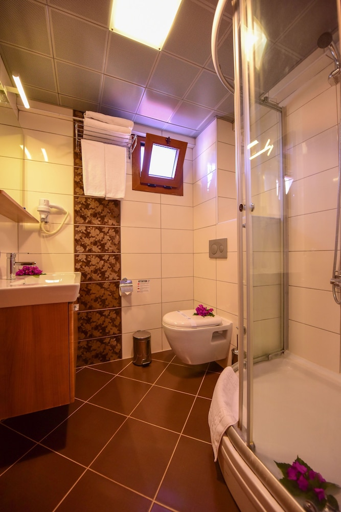 Perdikia Hill Family Resort Villas 68/68