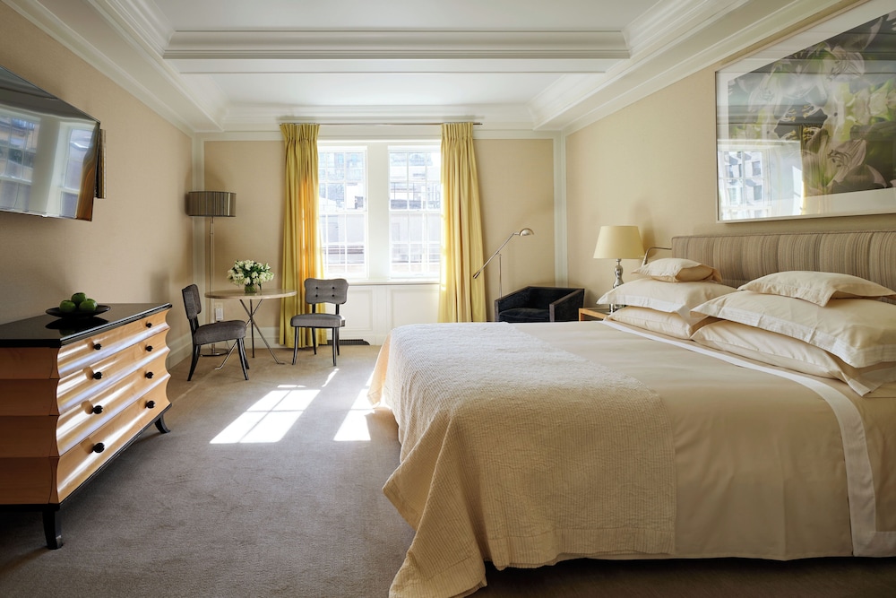 The Mark Hotel 26/80