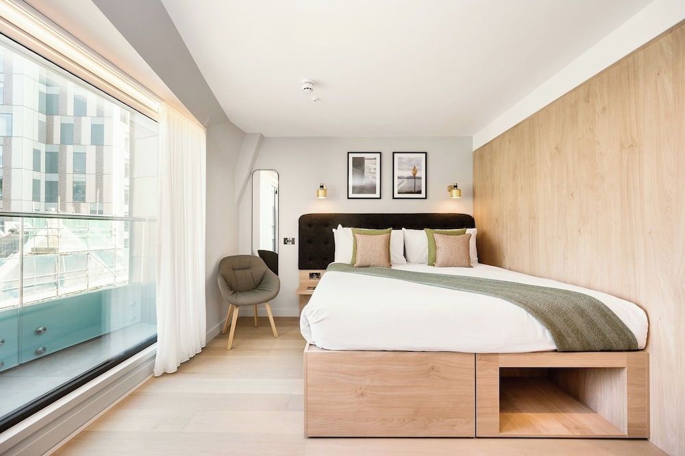 SUPERIOR, STUDIO, BALCONY