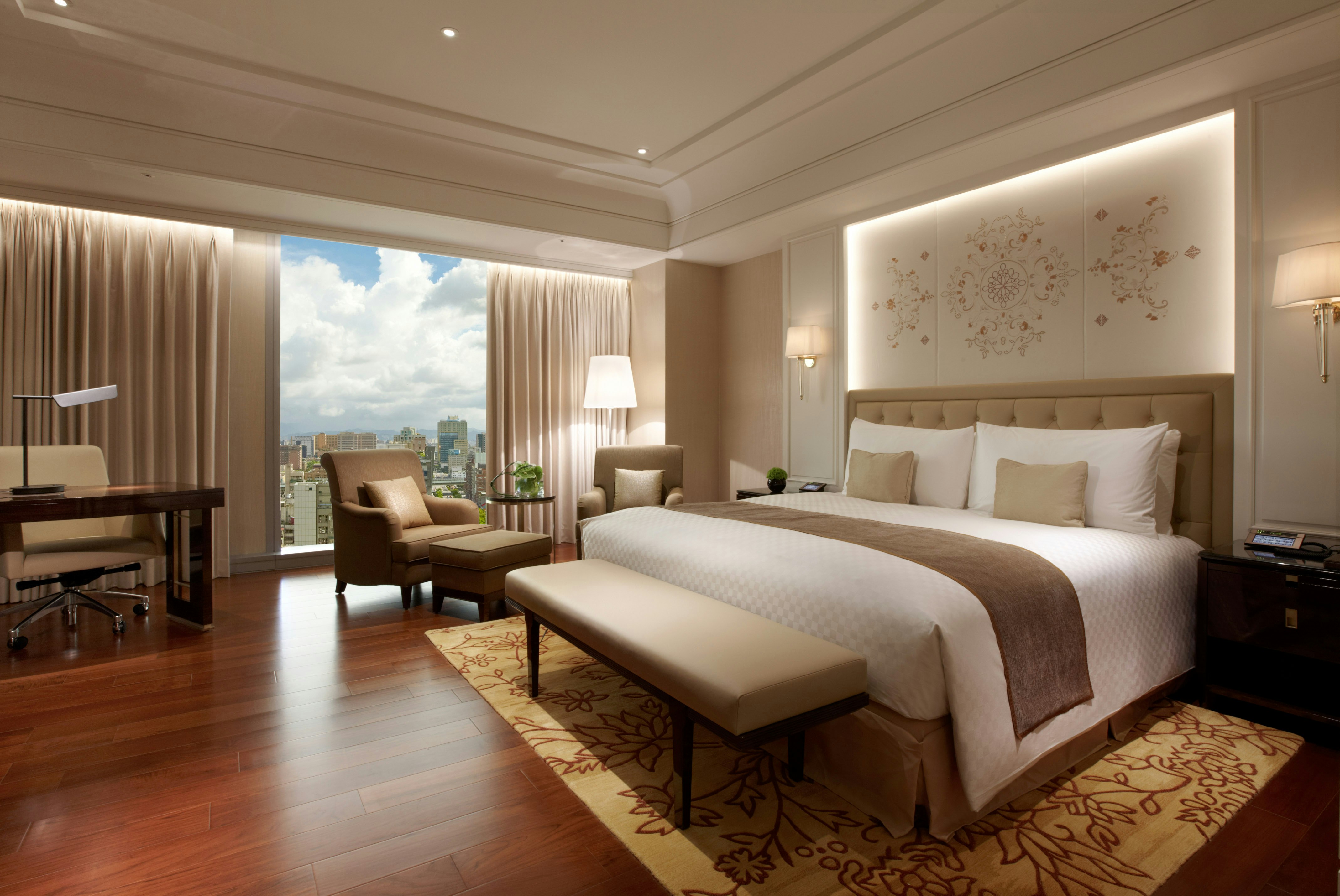 THE OKURA PRESTIGE TAIPEI 16/82