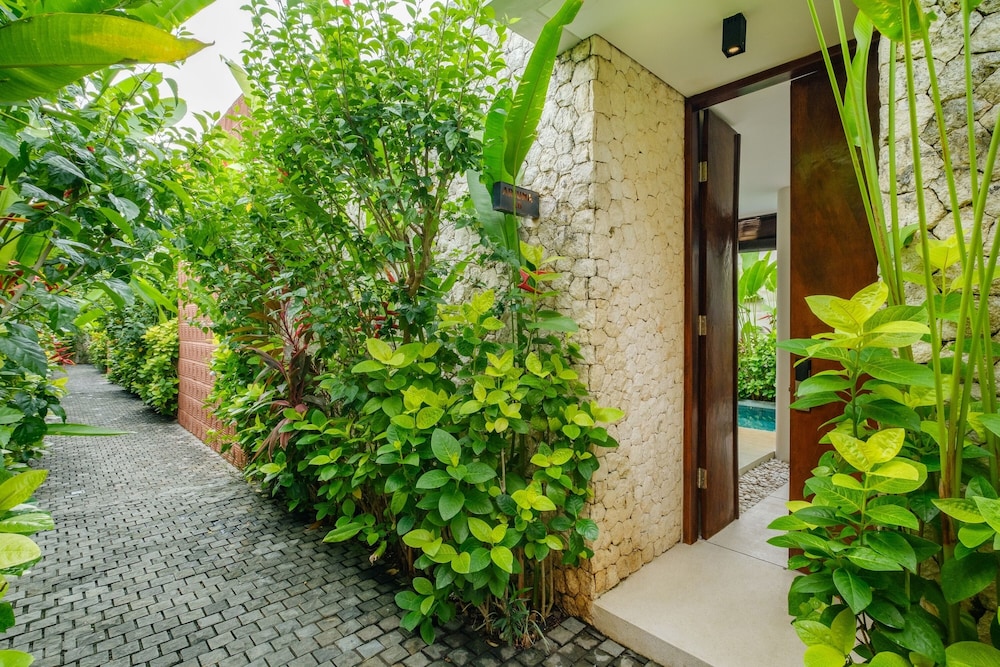 Akhyana Village by Bali Villas R Us 42/50