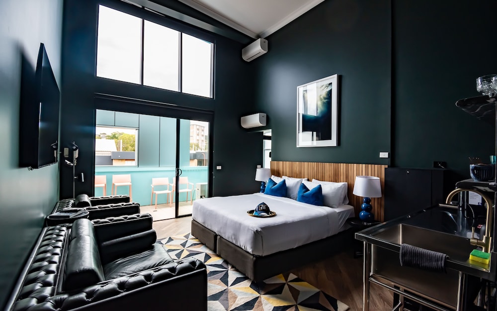 PENTHOUSE, XL