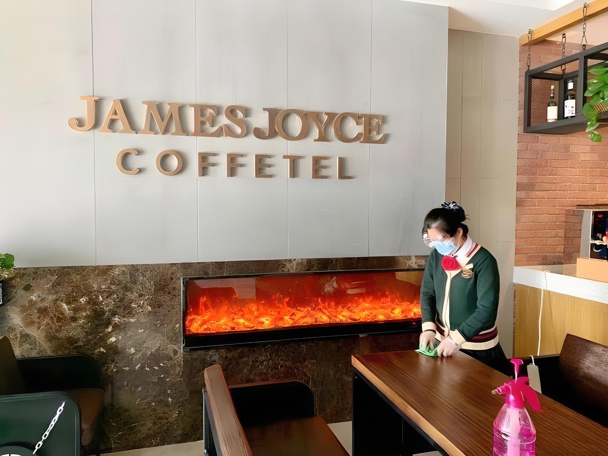 James Joyce Coffetel (Beijing Tongzhou Global Orchard Metro Station) 8/50