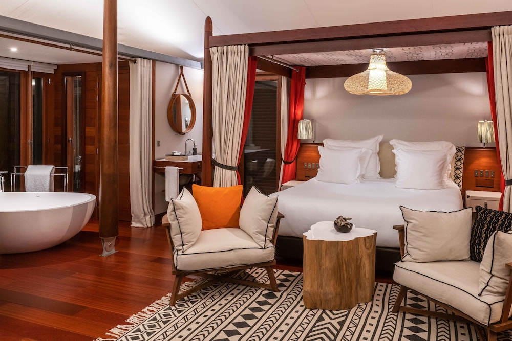 2 Bedrooms, Luxury, Villa, King and Twin Beds, Beach Front