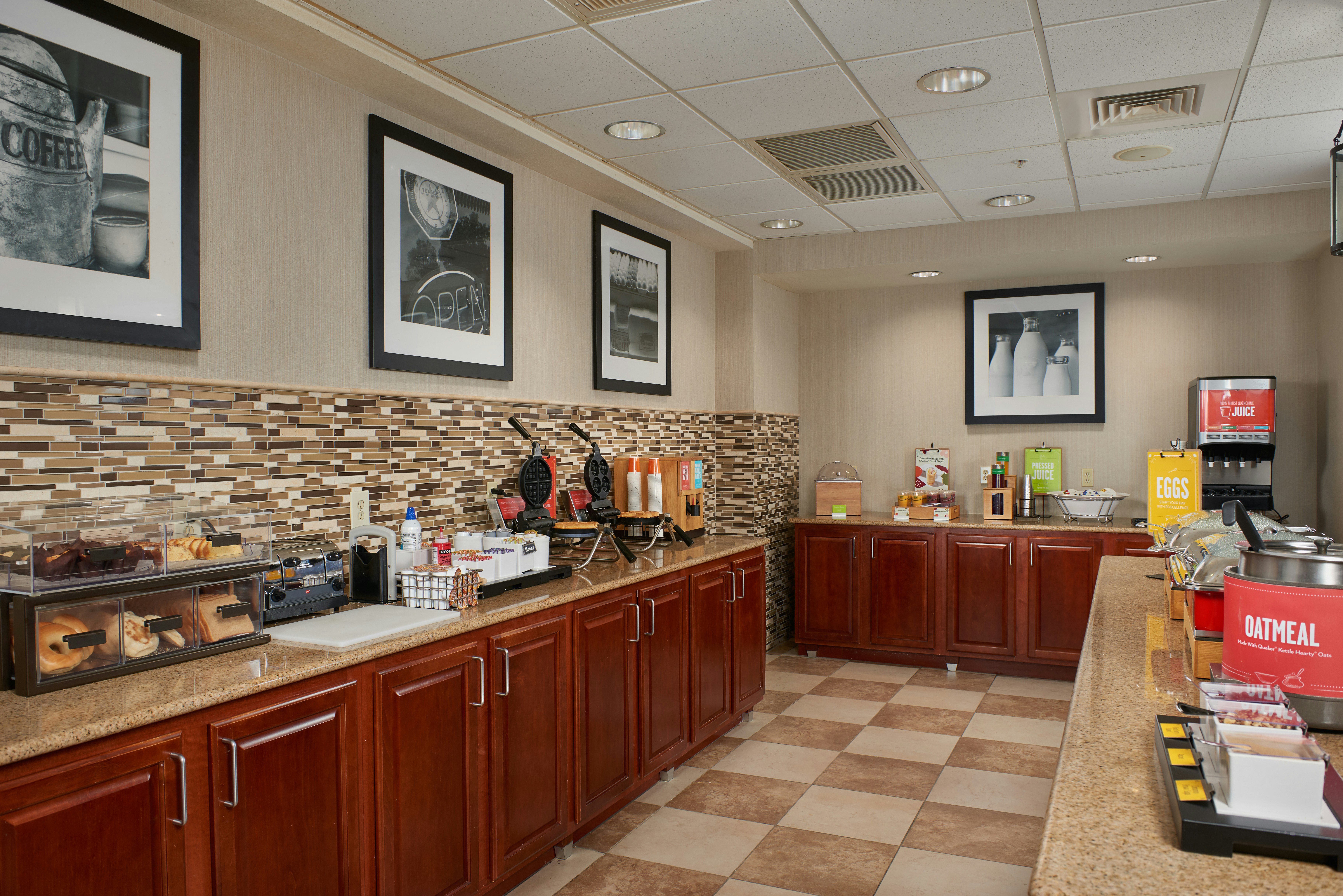 Hampton Inn & Suites Phoenix-Surprise 27/40