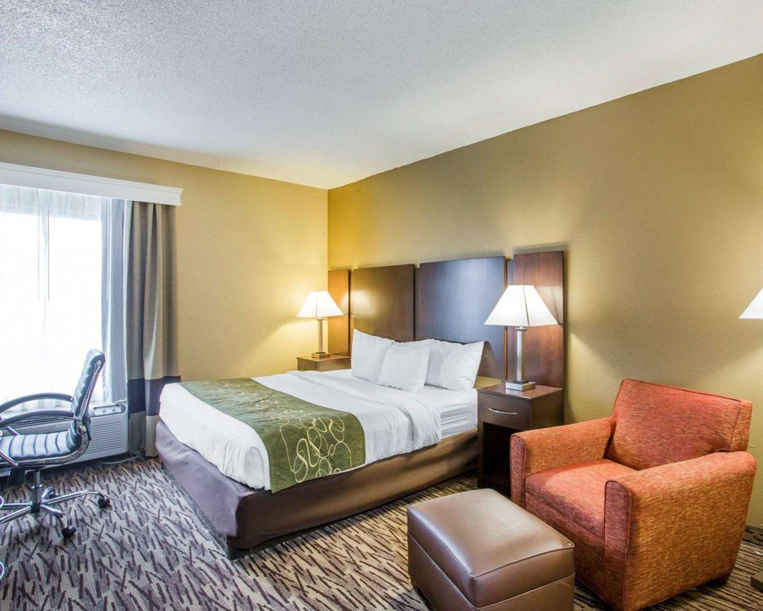 Comfort Suites Lebanon 10/30