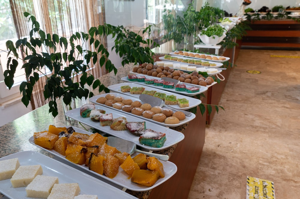 Grand Hotel Derin 12/50