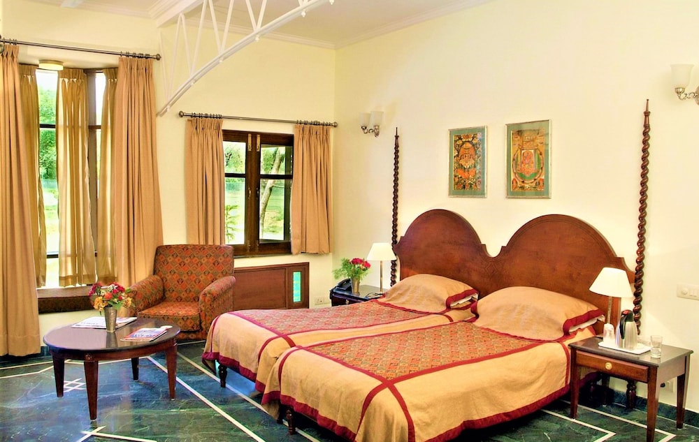 Welcomheritage Taragarh Palace 13/50