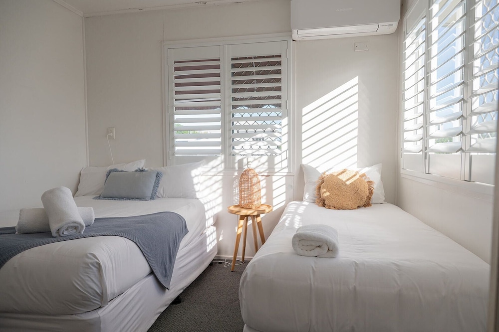 شقة بسرير كوين وسريرين منفصلين بغرفتي نوم، Pacific Sun Bargara Beach Motel 2/7