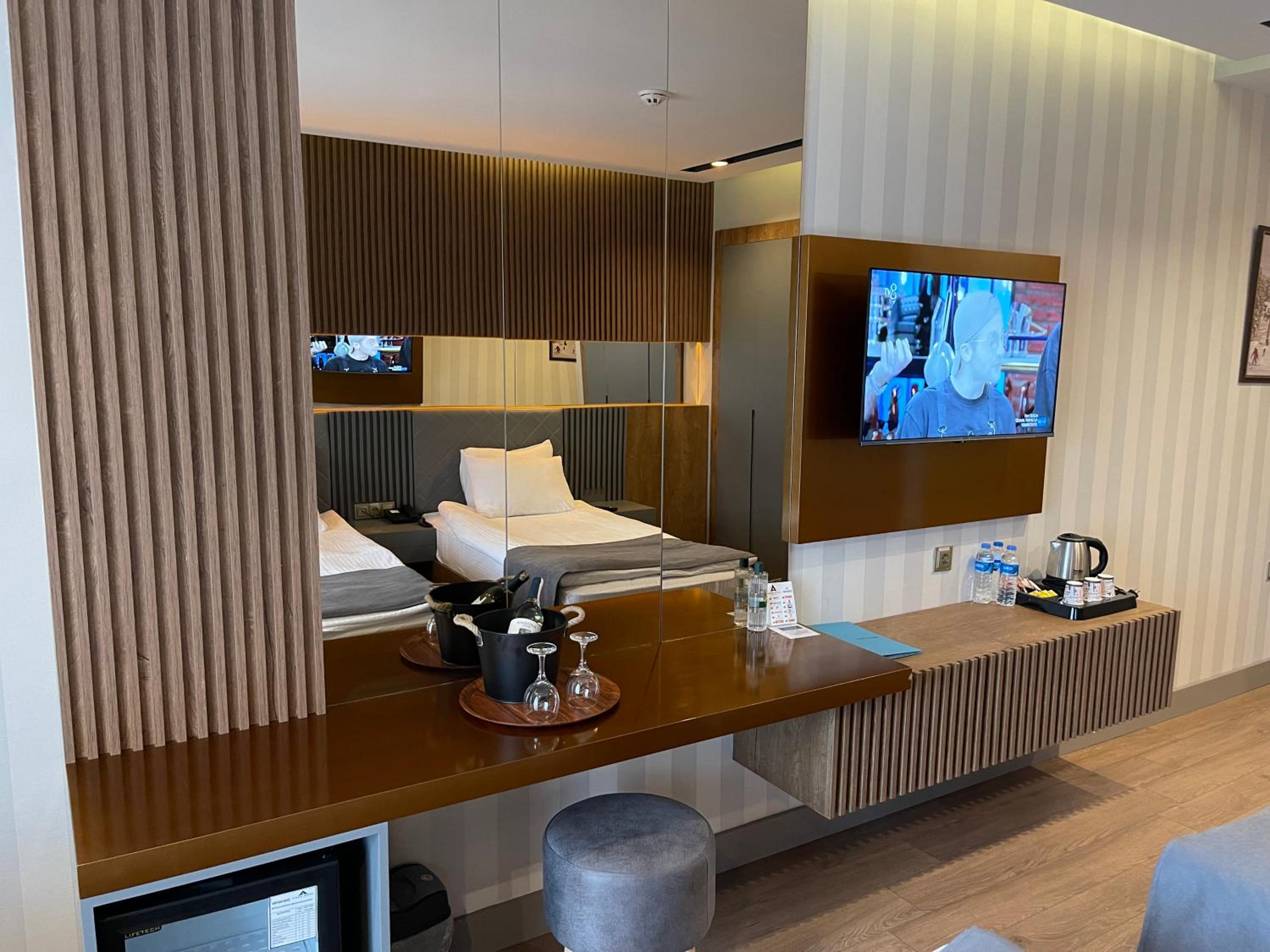 Hotel Aras 39/50