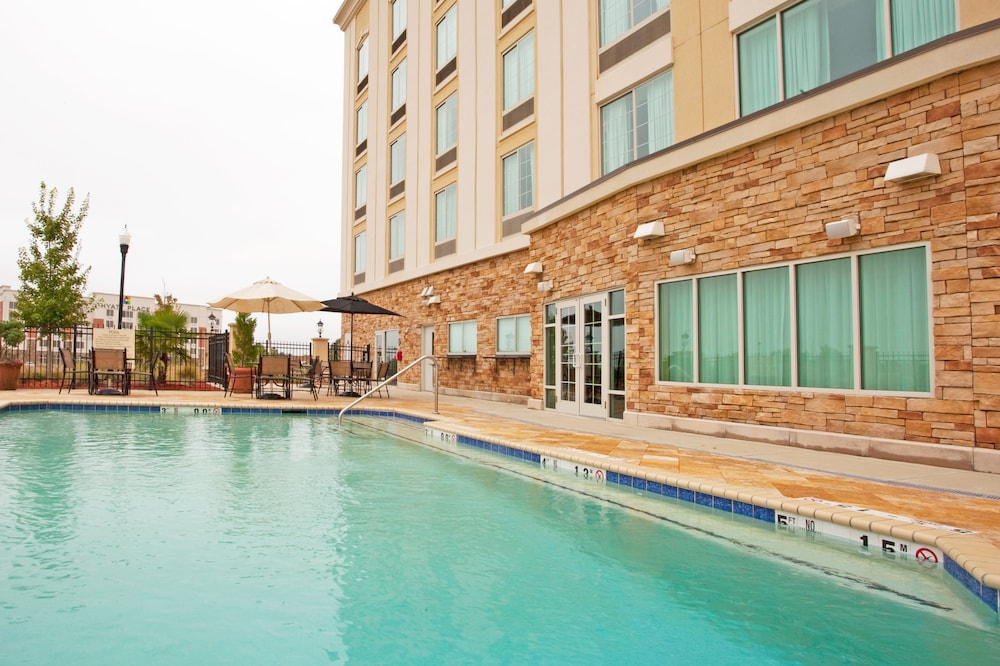 Holiday Inn Express Hotel and Suites Columbus At Northlake 1/57