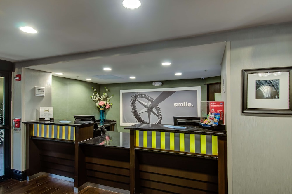 Hampton Inn Bowie 8/42