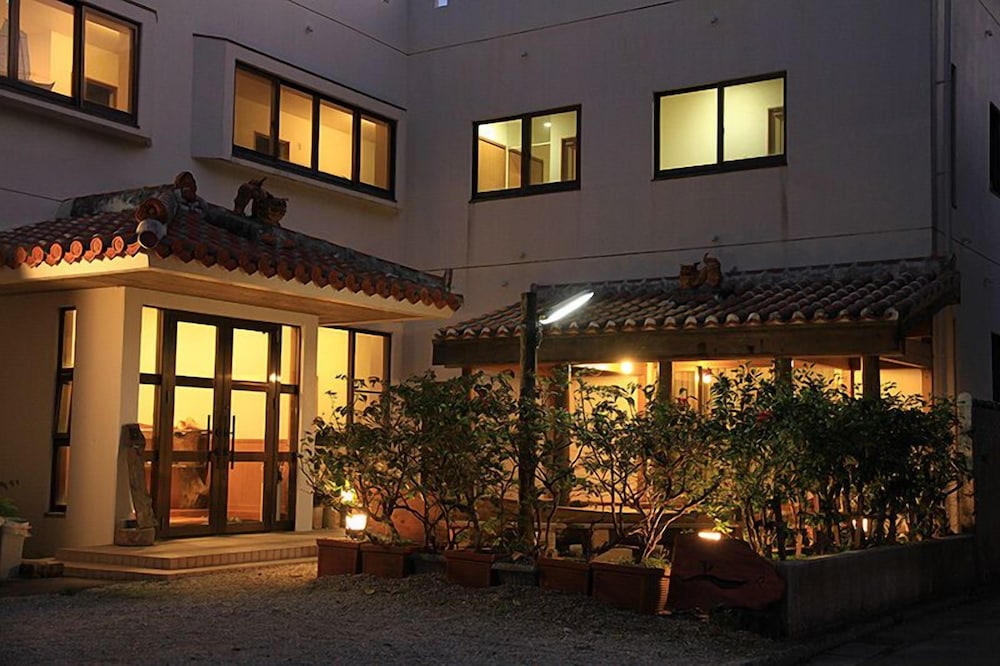 Jouya photo1