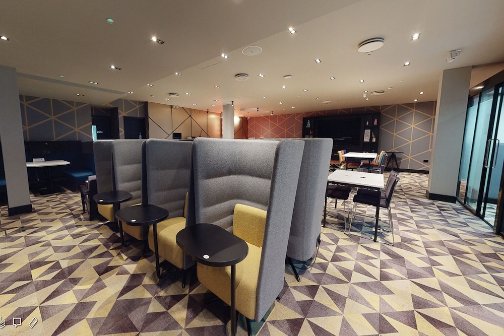 VILLAGE BIRMINGHAM WALSALL - HOTEL & LEISURE CLUB 7/58