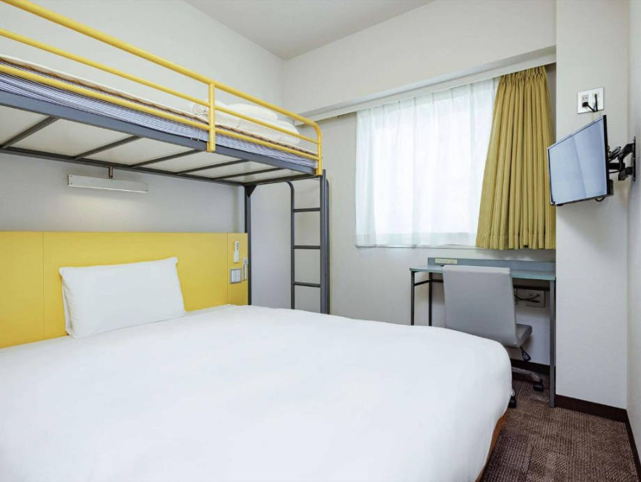 Room, Loft Bed