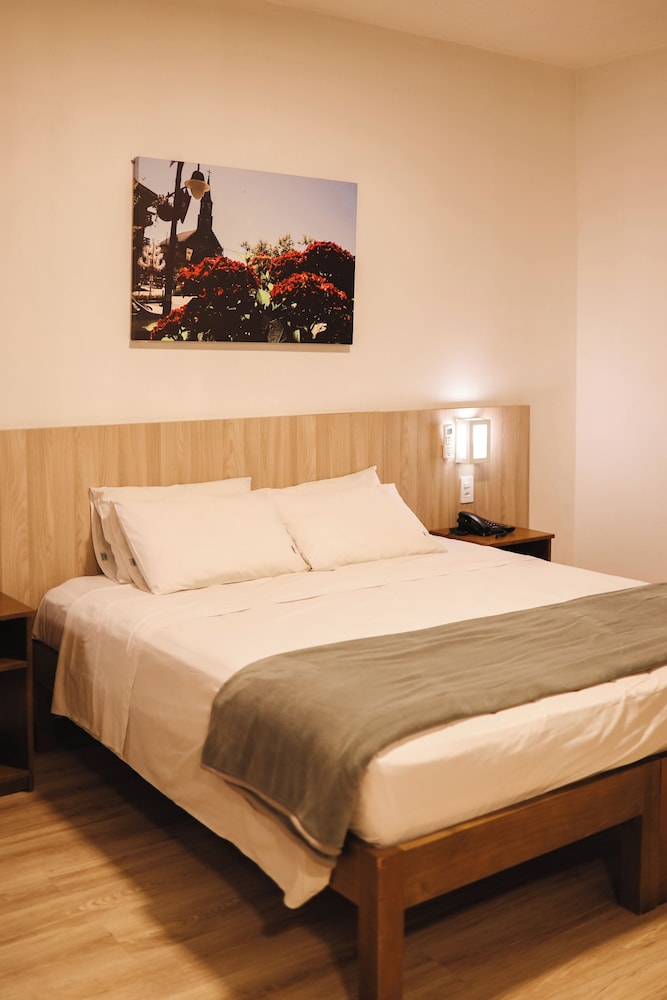 HOTEL GRAMADO GARDEN 6/30