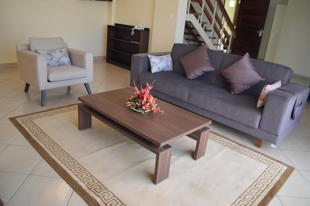 Norfolk Towers Serviced Apartments 9/22
