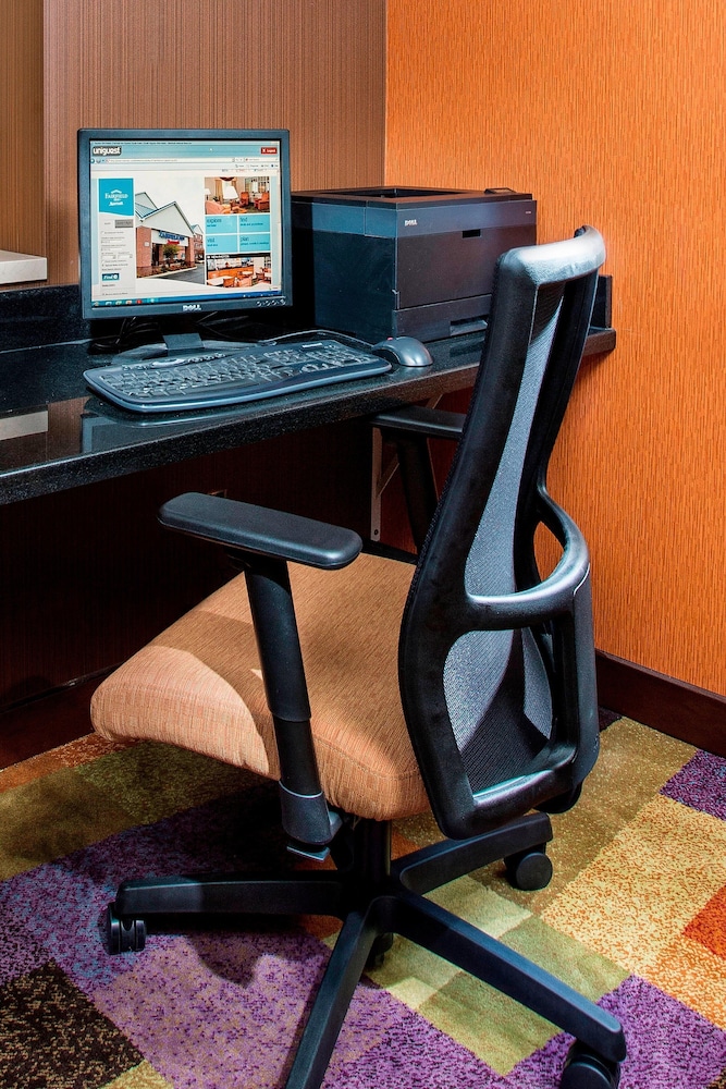 Fairfield Inn Dayton South 19/20
