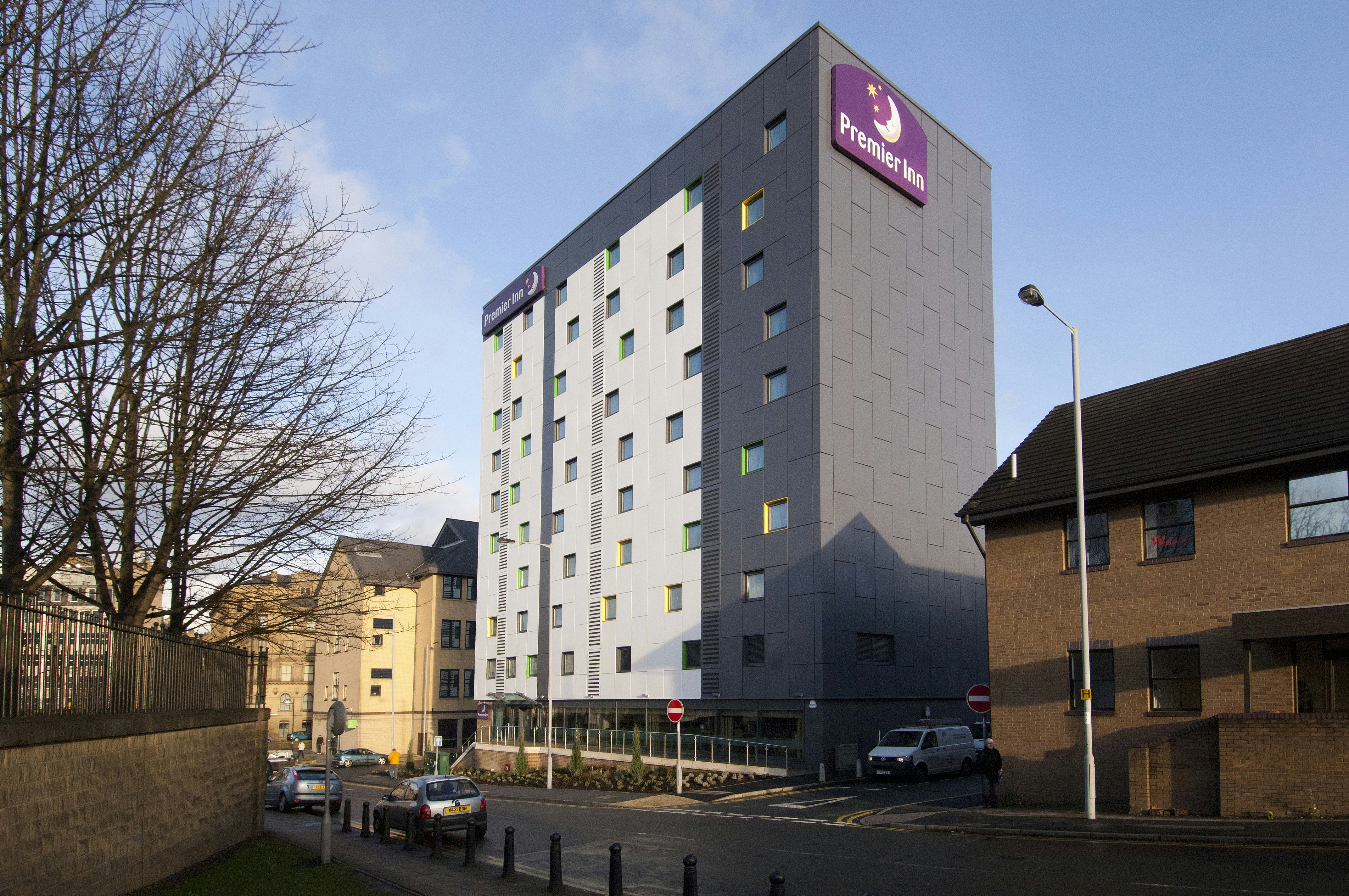 Premier Inn Bradford Central 9/50