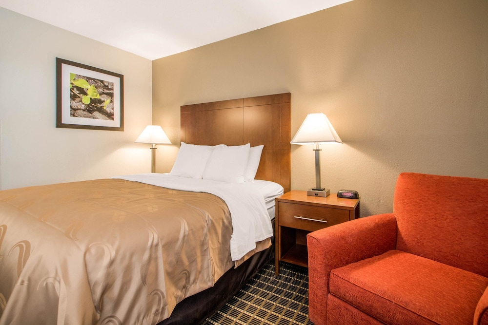 Sleep Inn & Suites Madison West 7/31