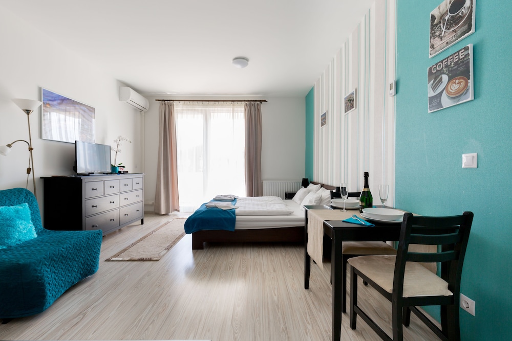 SUN RESORT APARTMENTS 19/33