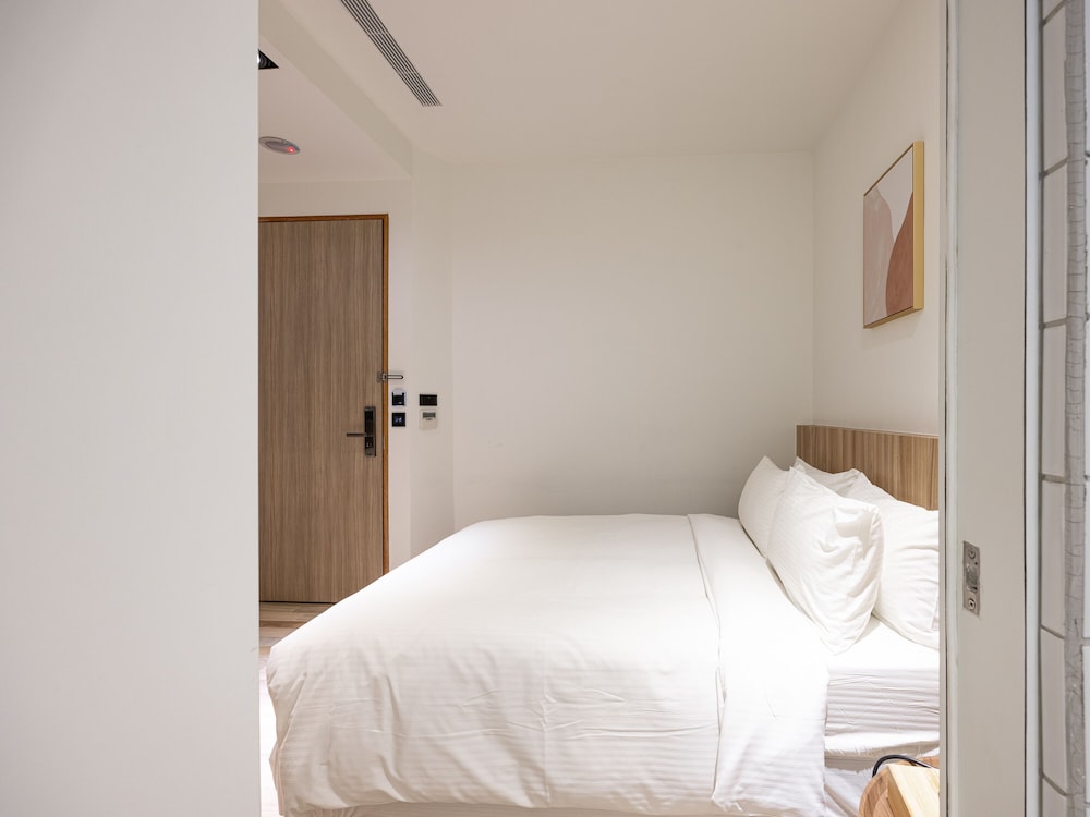Seawall Inn 21/50