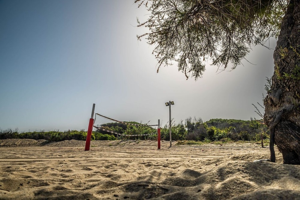 NICOTERA BEACH VILLAGE 33/66