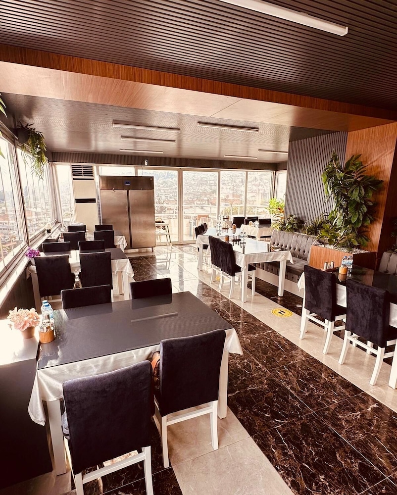 Grand Heykel Hotel 50/59