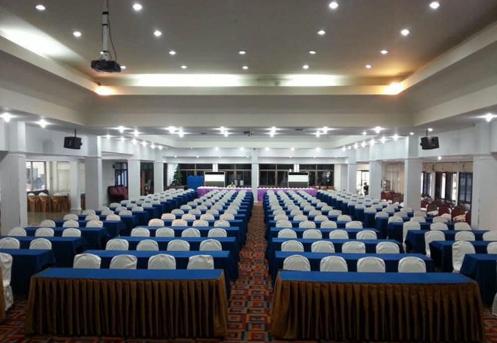 Dad D Resort by Lopburi Inn Resort 46/63