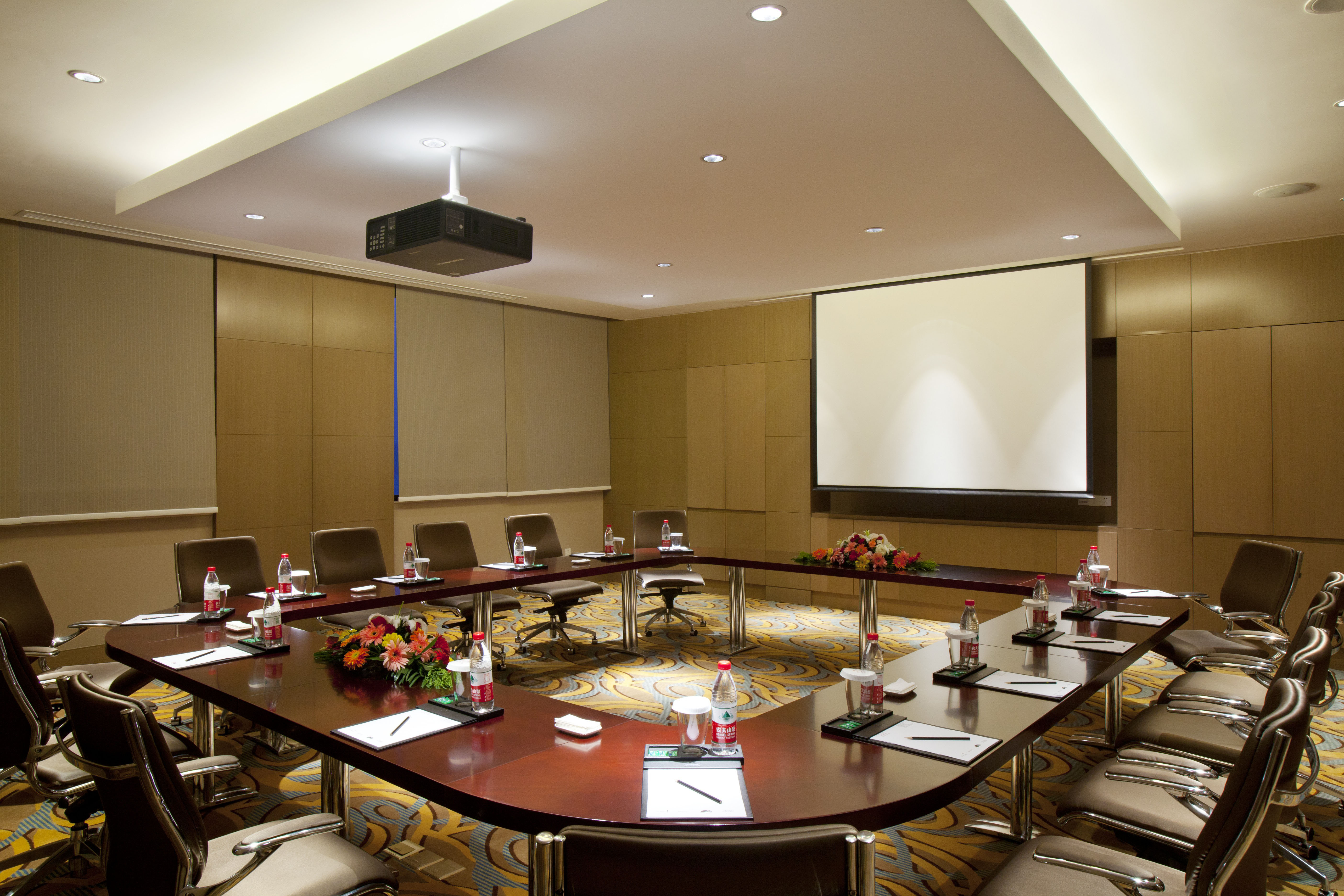 CROWNE PLAZA YICHANG 38/50