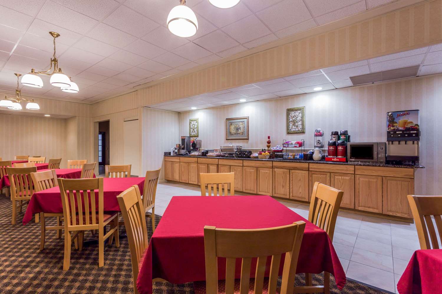 Ramada by Wyndham Triangle/Quantico 17/31