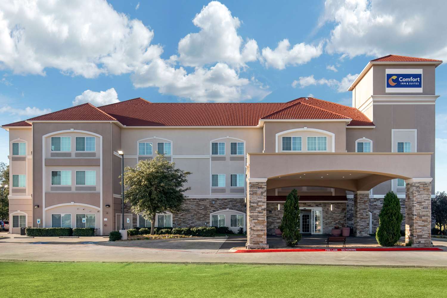 Comfort Inn and Suites Cedar Hill Duncanville 30/32