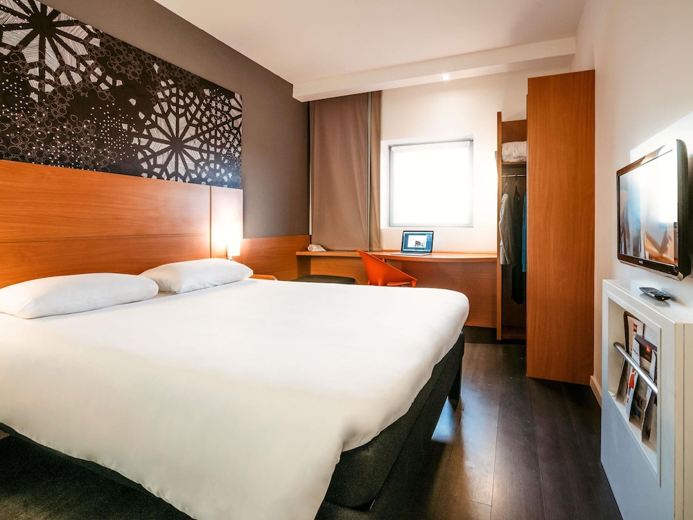 Ibis Casablanca Nearshore 17/73