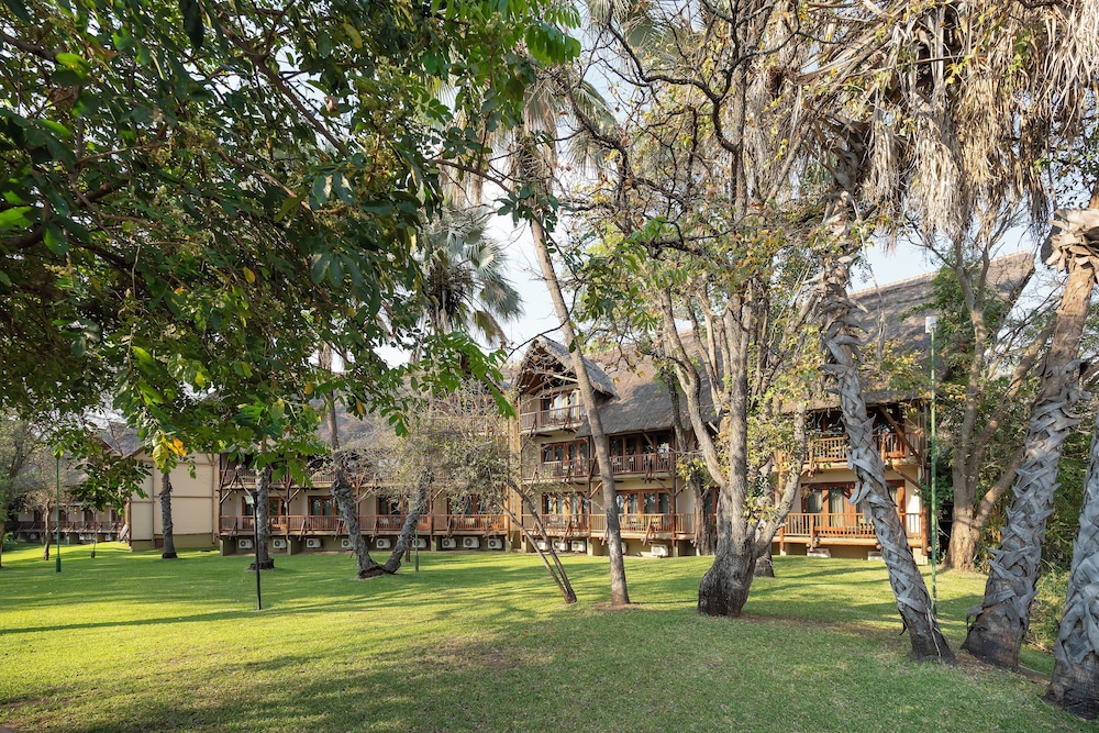The David Livingstone Safari Lodge & Spa 25/50