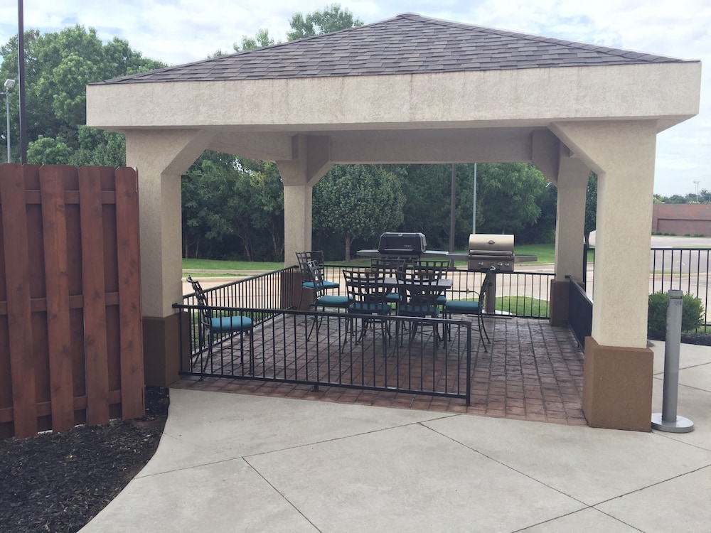 Candlewood Suites Woodward 26/42