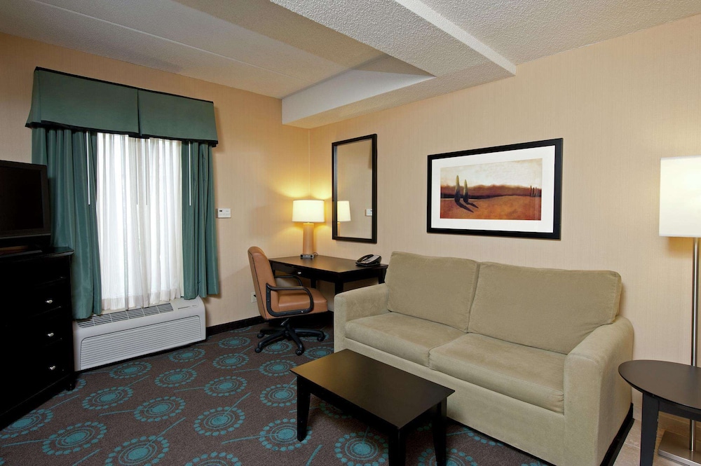 Hampton Inn Bloomington 35/62