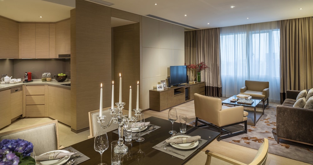 FRASER SUITES GUANGZHOU 65/84