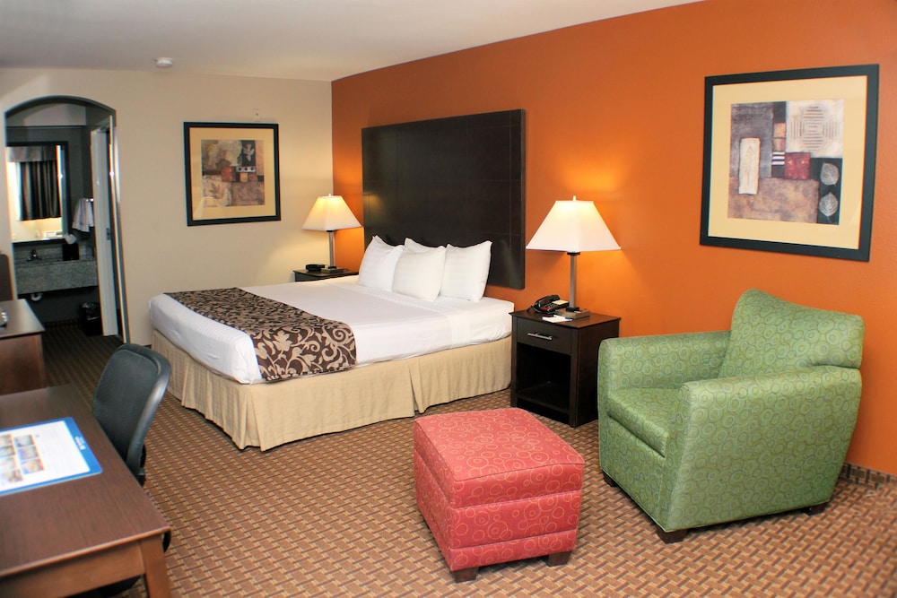 Best Western Inn & Suites New Braunfels 20/35