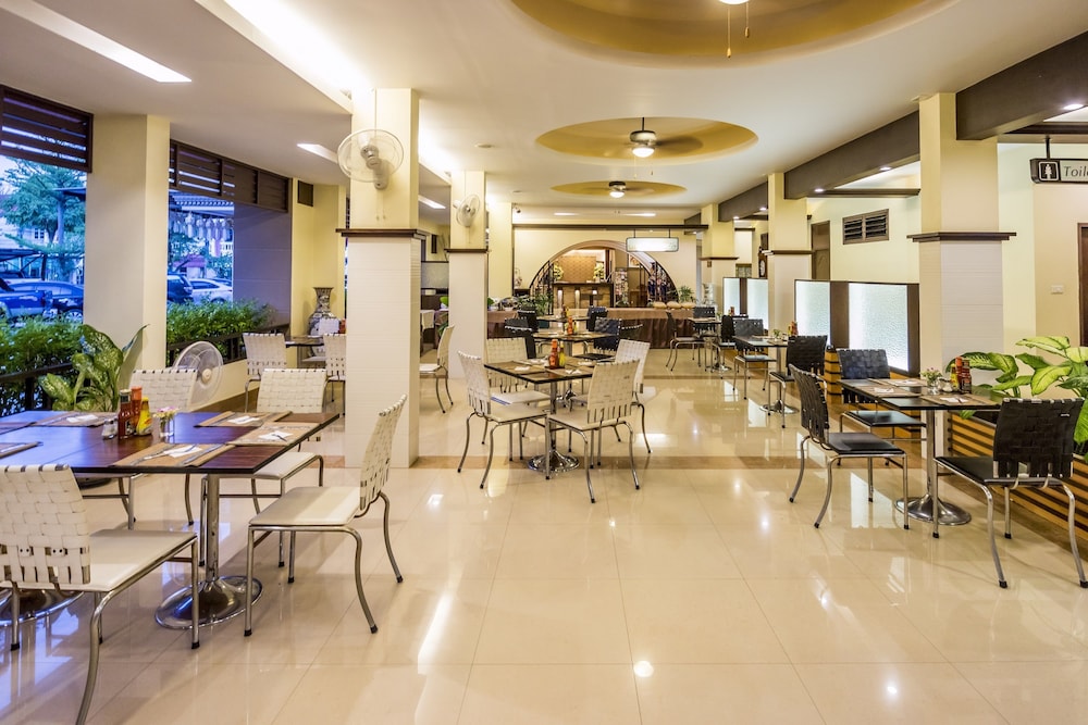 Sakulchai Place 61/67