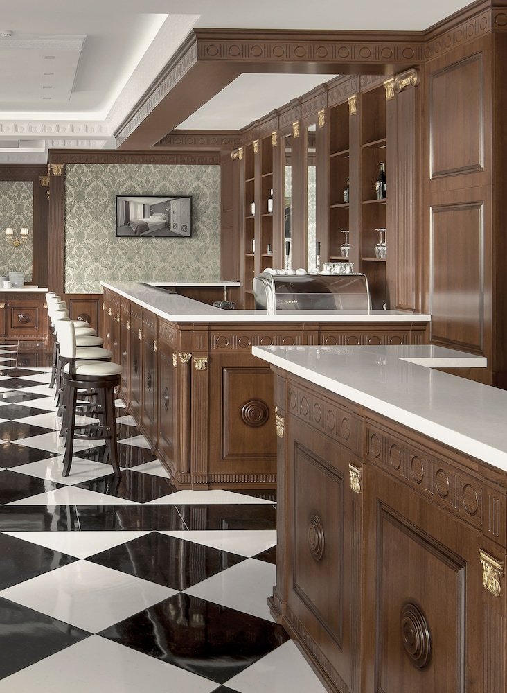 LONDON BOUTIQUE HOTEL 39/40