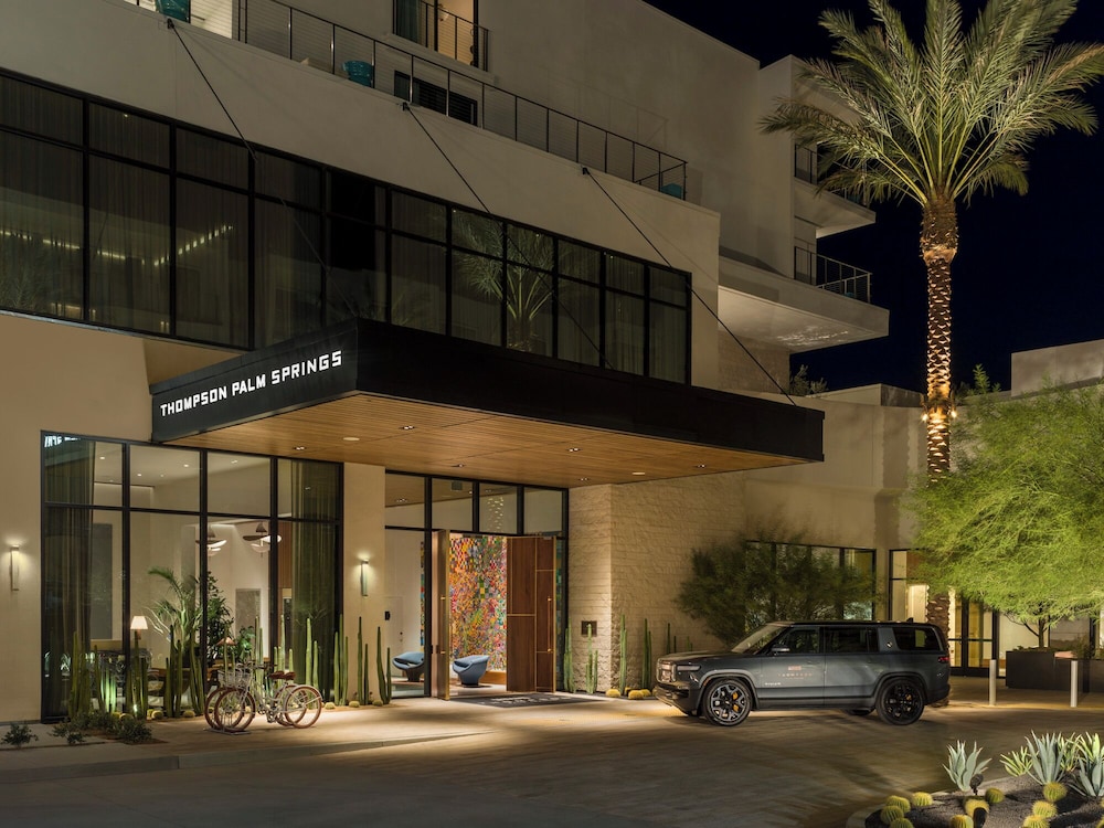 Thompson Palm Springs By Hyatt 39/48