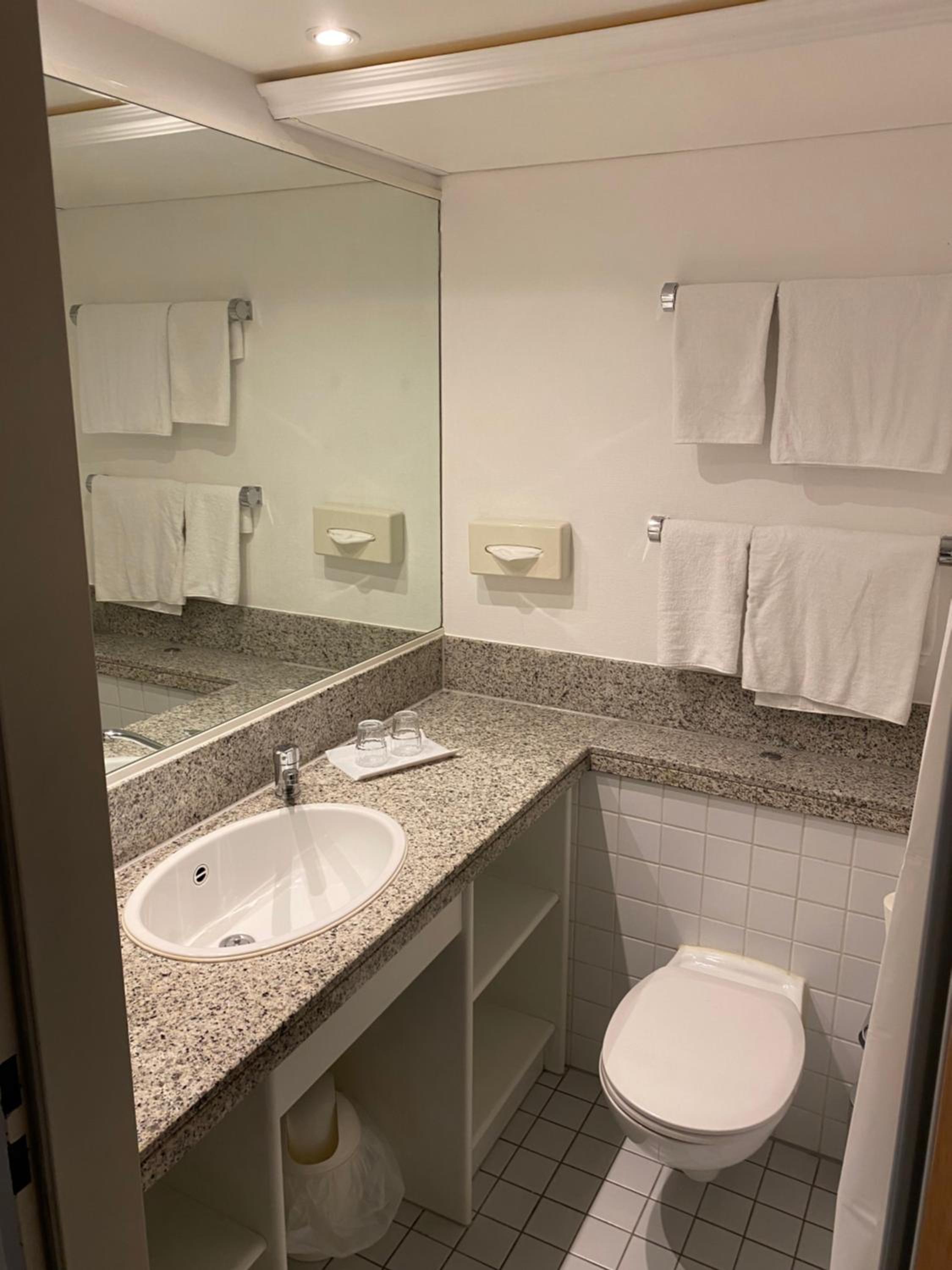 Hotel B99 33/39