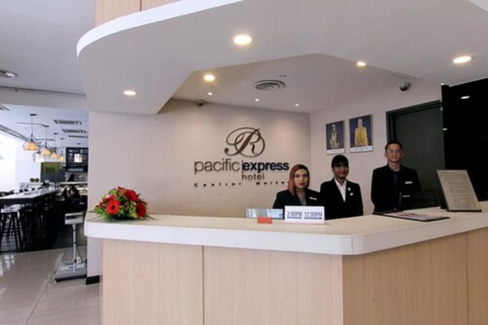 Pacific Express Hotel Central Market 12/50
