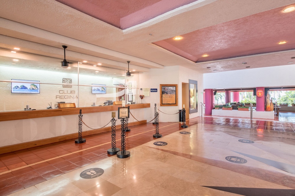 Club Regina Puerto Vallarta 41/75