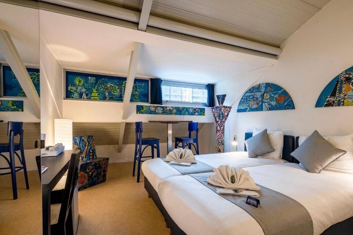 ROOM, DOUBLE BED, CANAL VIEW